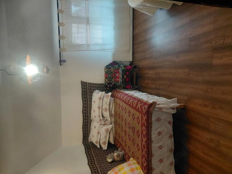 Casă cu 5 camere cu Teren 650 Mp în Albota