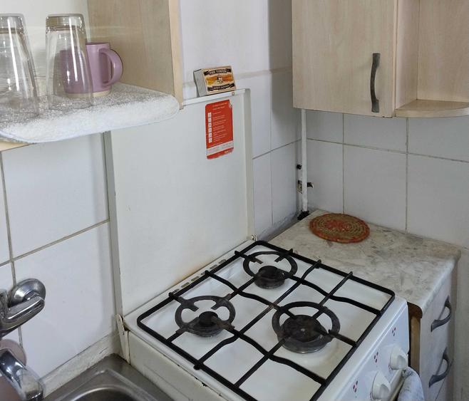 Apartament cu 2 camere în Podu Roș