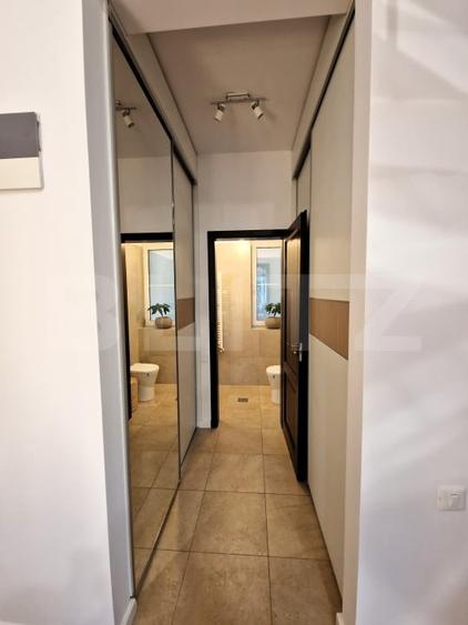 Apartament cu 4 camere decomandat, mobilat în Iris