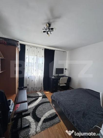 Apartament cu 3 camere decomandat în 1 Mai