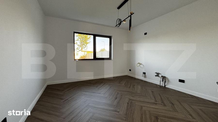 Casă cu 4 camere cu Piscina în Bariera Vâlcii