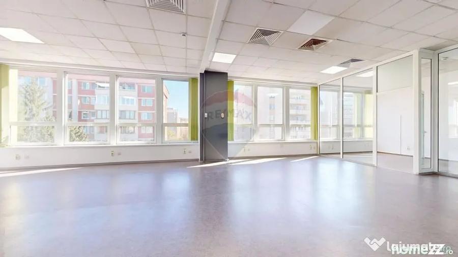 Spațiu comercial, de 513 mp, în Centrul Civic