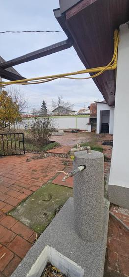 Casă individuală cu 9 camere cu Canalizare în Ciorogârla