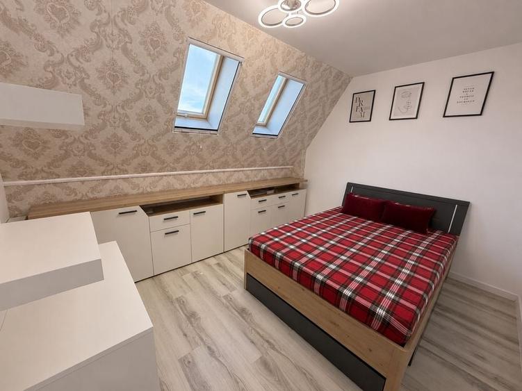 Apartament cu 3 camere decomandat în Florești