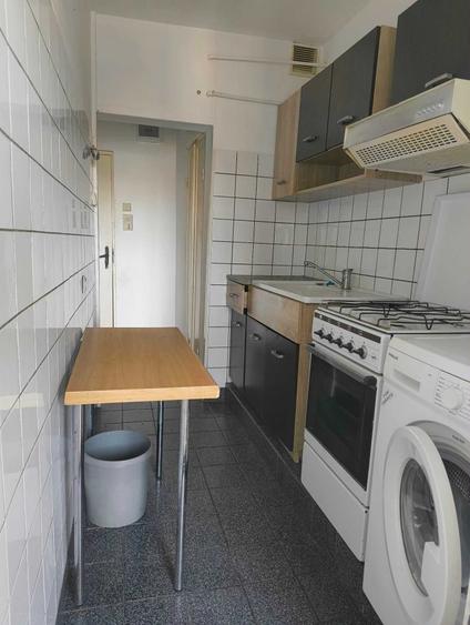Garsonieră decomandată în UTA