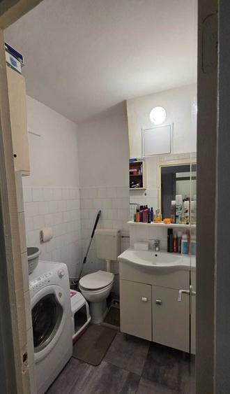 Apartament cu 3 camere decomandat în Complex Studențesc