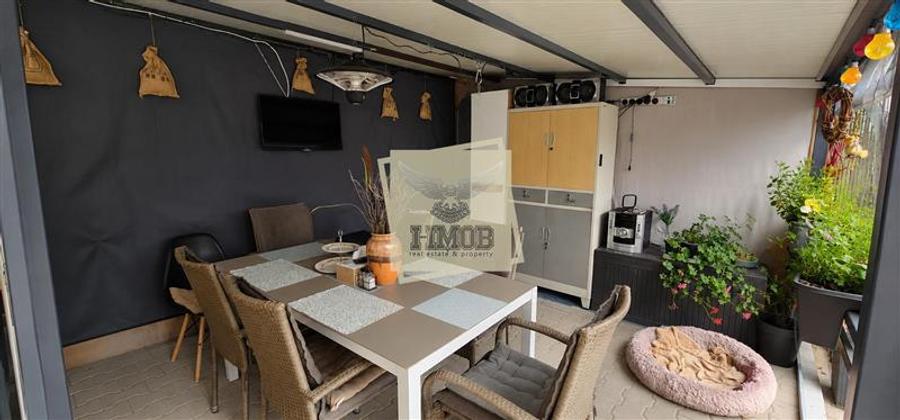 Apartament cu 3 camere decomandat, mobilat în Exterior Vest