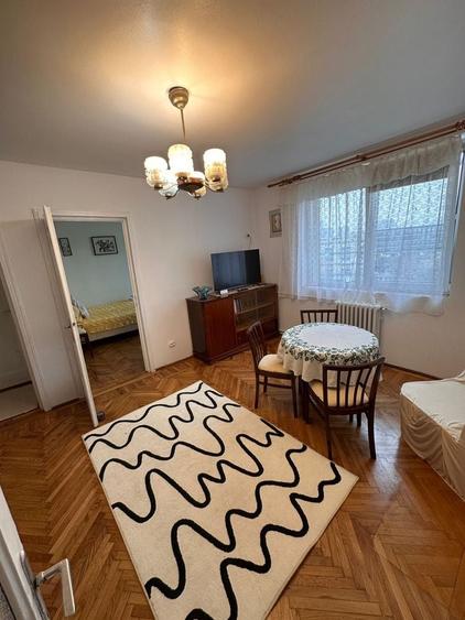 Apartament cu 2 camere semidecomandat în Gara de Nord