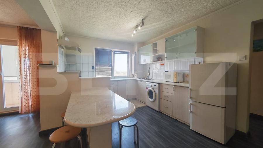 Apartament cu 3 camere decomandat, mobilat în Nufărul