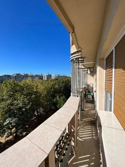 Apartament cu 3 camere decomandat în Unirii