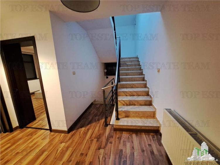 Casă individuală cu 7 camere cu Teren 505 Mp în Corbeanca