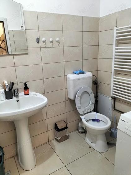 Garsonieră decomandată în Podgoria