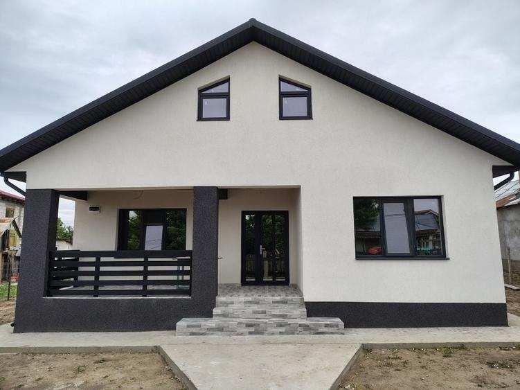 Casă cu 4 camere cu Teren 550 Mp în Braniștea