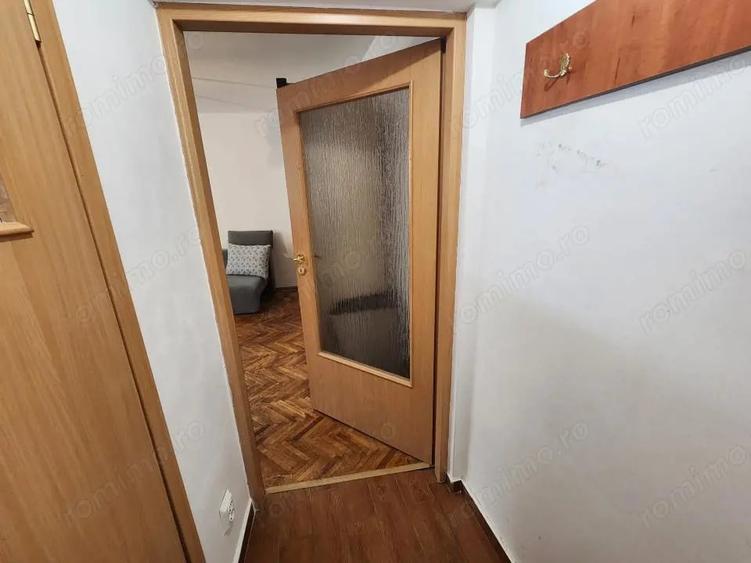 Garsonieră semidecomandată în P-ța Universității