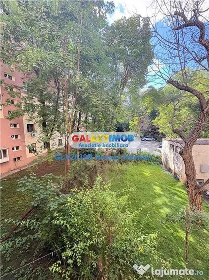 Apartament cu 2 camere semidecomandat în Berceni