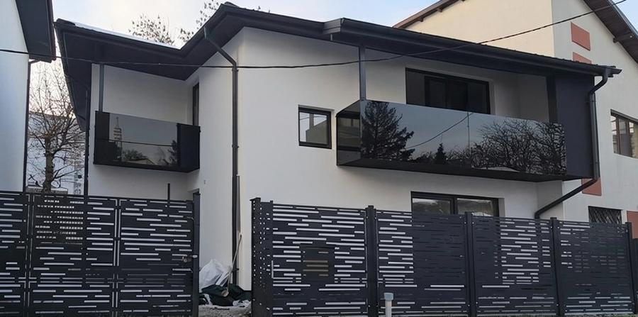 Casă individuală cu 4 camere cu Canalizare în Tineretului