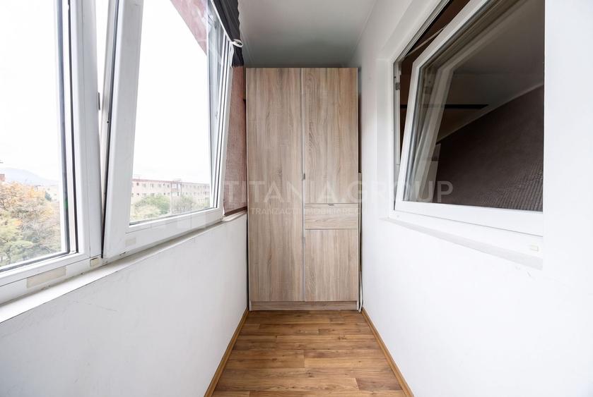Apartament cu 4 camere decomandat, mobilat în Tractorul