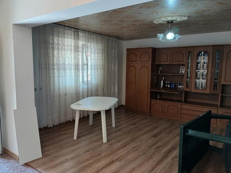 Casă cu 4 camere cu Teren 450 Mp în Bolintin-Deal