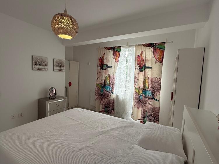 Duplex cu 5 camere cu Canalizare în Central