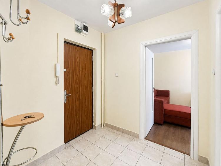 Apartament cu 3 camere decomandat, mobilat în Iosefin