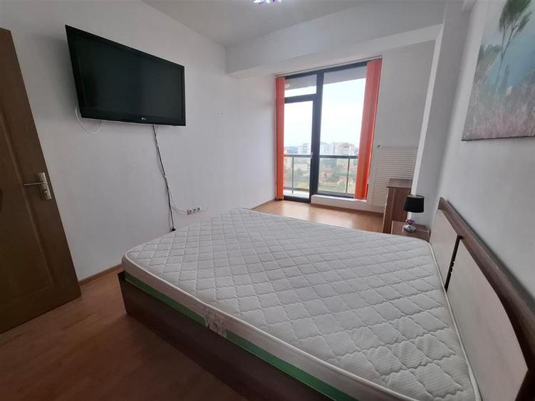 Penthouse cu 3 camere semidecomandat, mobilat în Șelimbăr
