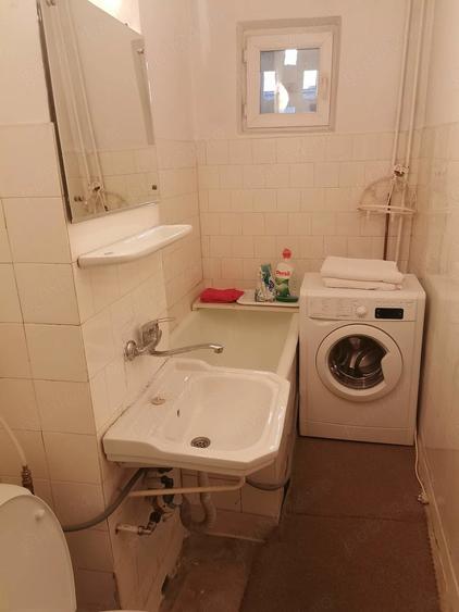 Apartament cu 2 camere nedecomandat în Central