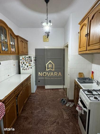 Casă cu 5 camere cu Teren 600 Mp în Iorga