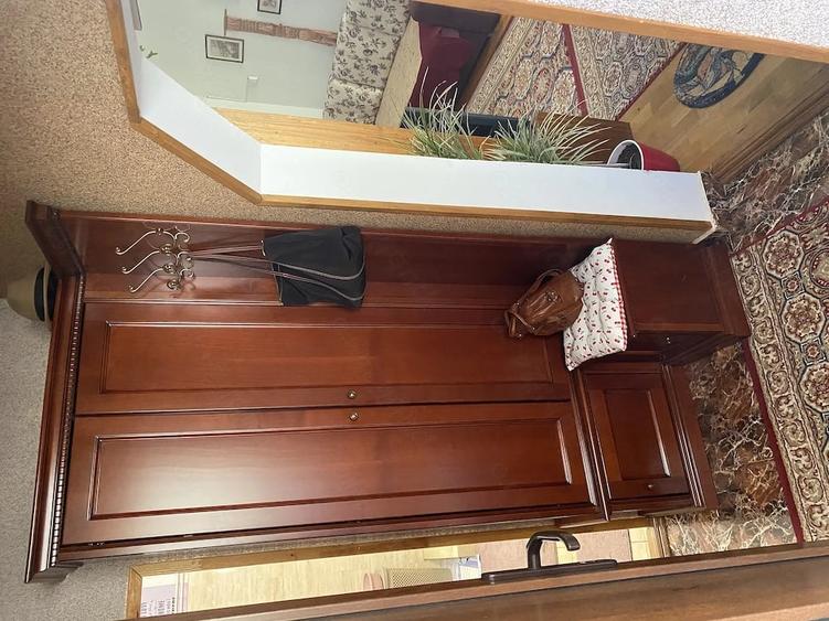 Casă cu Teren 200 Mp în Central