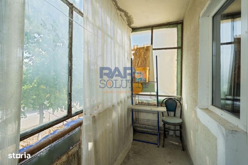 Apartament cu 3 camere decomandat în Horia