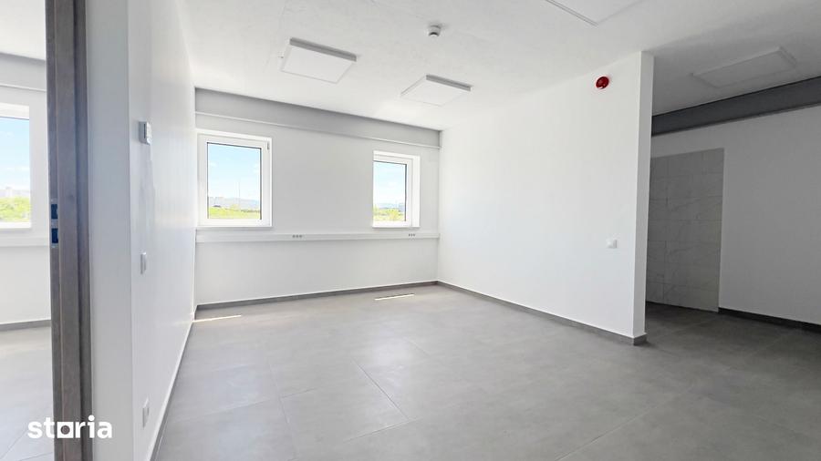 Spațiu comercial, de 586 mp, în Vest