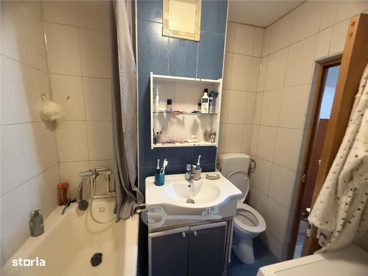 Apartament cu 2 camere decomandat în Galata