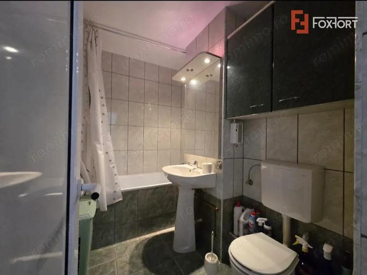 Apartament cu 2 camere decomandat în Micălaca
