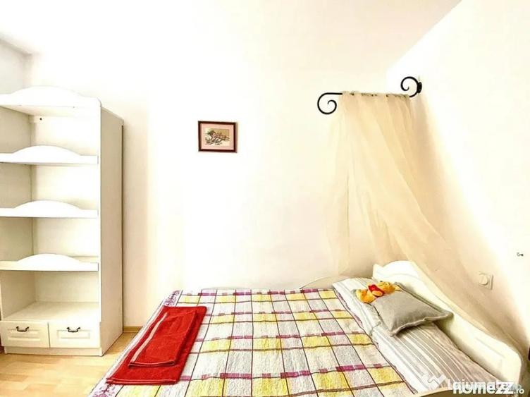 Apartament cu 4 camere decomandat în Rădăuți
