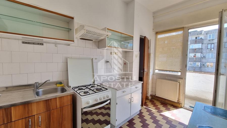 Apartament cu 2 camere decomandat în Circumvalațiunii