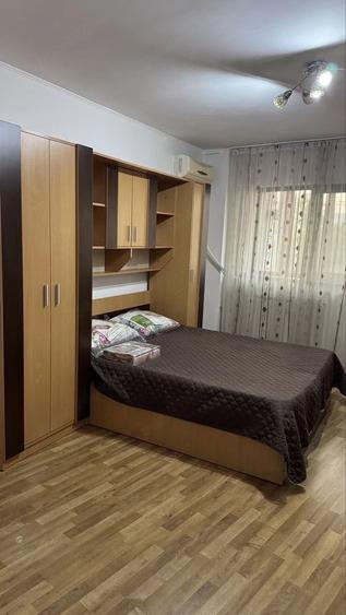 Garsonieră decomandată în Timpuri Noi