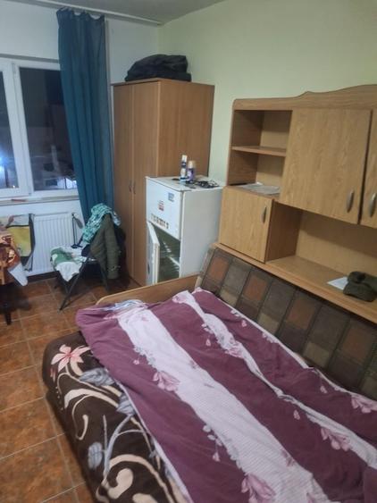 Garsonieră decomandată în Exterior Vest