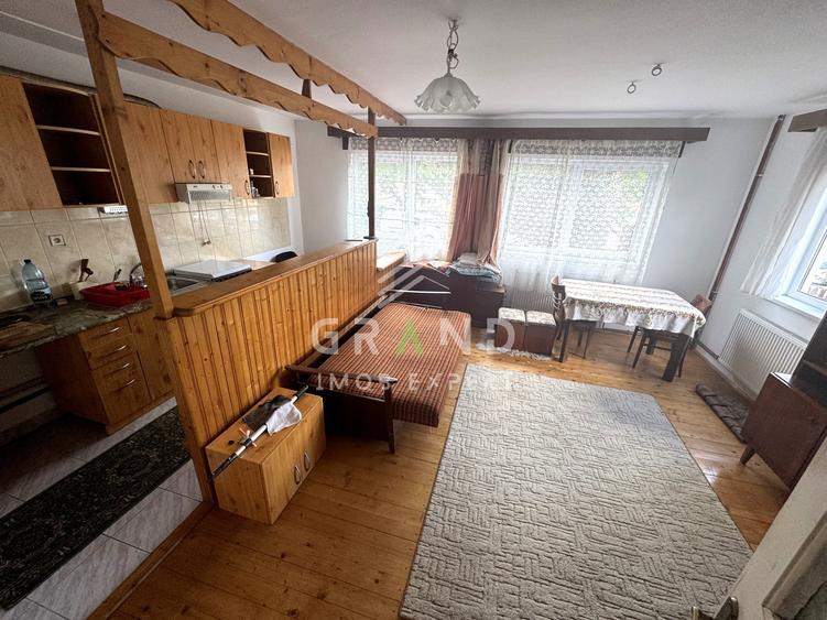 Casă individuală cu 4 camere cu Canalizare în Semicentral