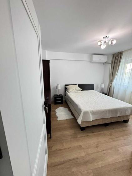 Apartament cu 2 camere decomandat în P-ța Unirii