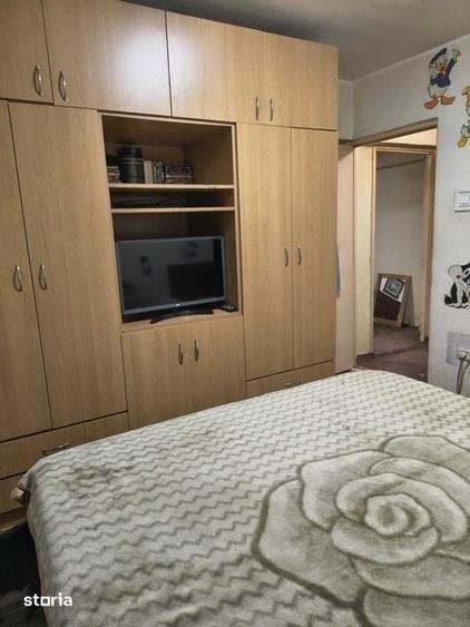 Apartament cu 3 camere semidecomandat în Central