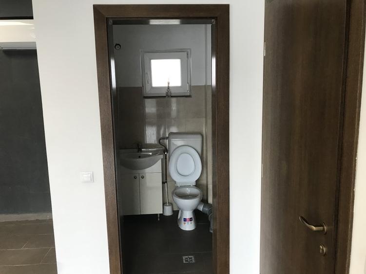 Spațiu comercial, de 300 mp, în Ultracentral