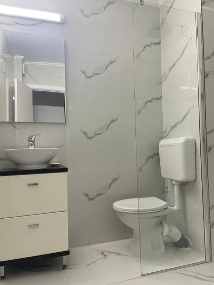Apartament cu 3 camere decomandat în Berceni