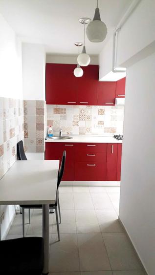 Apartament cu 2 camere, mobilat în Unirii