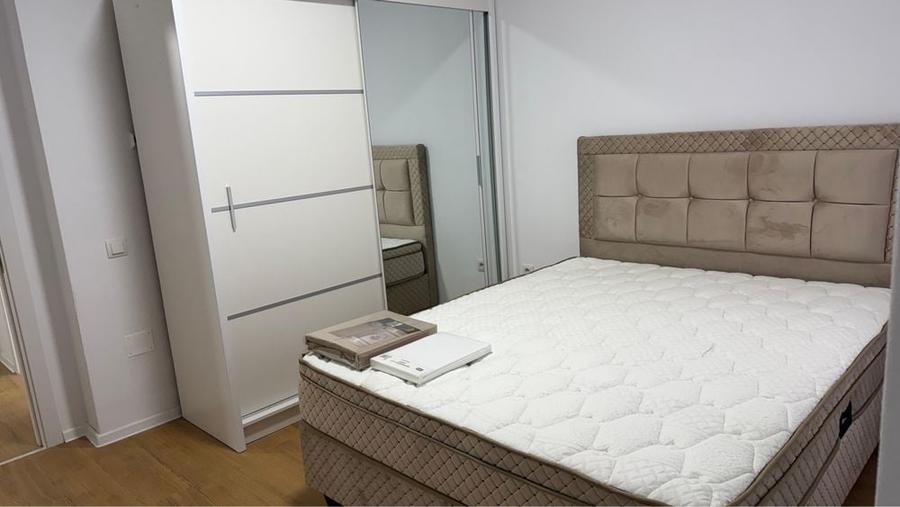 Apartament cu 2 camere decomandat în Exterior Vest