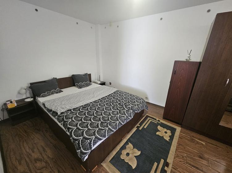 Casă individuală cu 3 camere cu Canalizare în Central