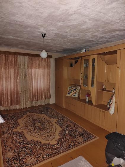 Casă individuală cu 3 camere cu Teren 2880 Mp în Crai Nou