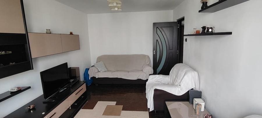 Apartament cu 3 camere decomandat, mobilat în Nicolae Grigorescu