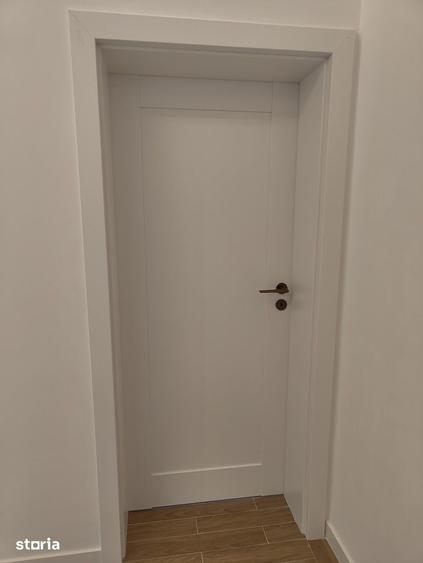 Casă cu 5 camere cu Teren 600 Mp în Exterior Vest