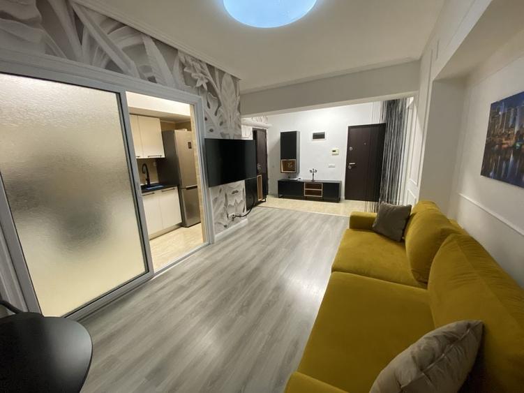 Apartament cu 2 camere decomandat în Exterior Vest