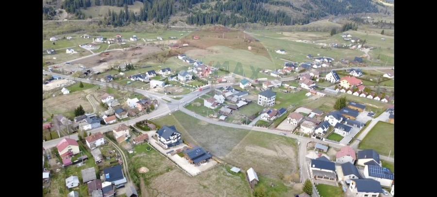 Teren Construcții intravilan de 1660 mp, în Periferie