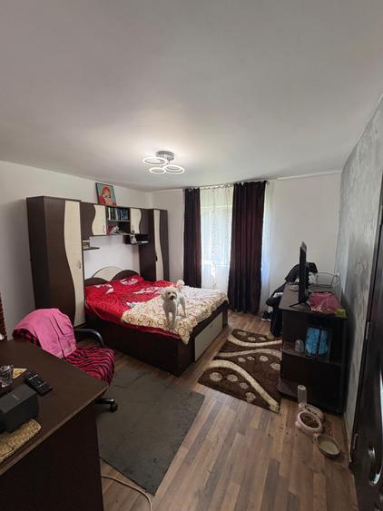Casă cu 2 camere în Bughea de Jos